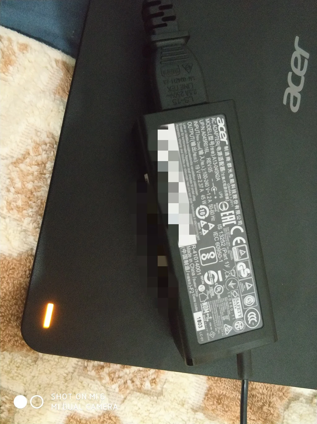 充电器及指示灯